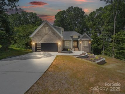 2108 Lakeview Circle sold home in Morningstar Acres, Matthews, NC