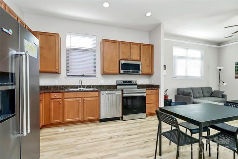 474 New Bern Station Court sold condo in 3030 South, Charlotte, NC