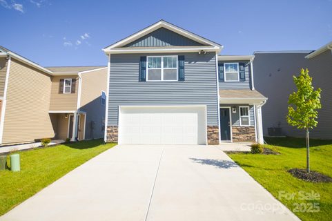 34 Lillian Lane