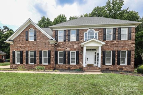 3015 Rochester Court sold home in Yorkshire, Monroe, NC