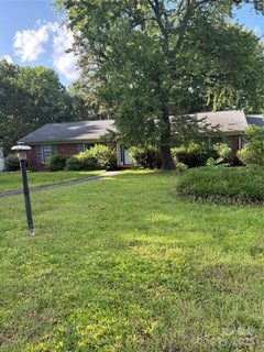 3345 Cornish Place sold home in Parkstone, Charlotte, NC