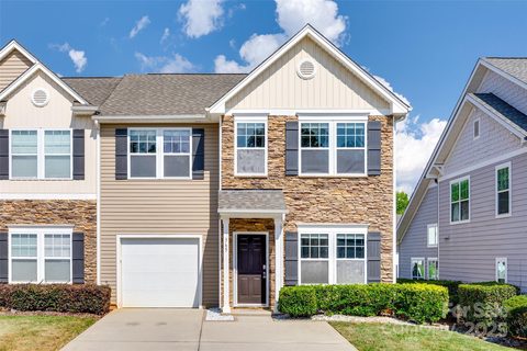 365 Battery Circle sold home in Harpers Green, Clover, SC