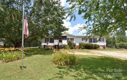 4062 Smokey Creek Road sold home in Shadowbrook, Lenoir, NC