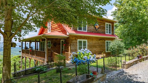 715 Sunset Mountain Road sold home in Sunset Mountain Estates, Bakersville, NC