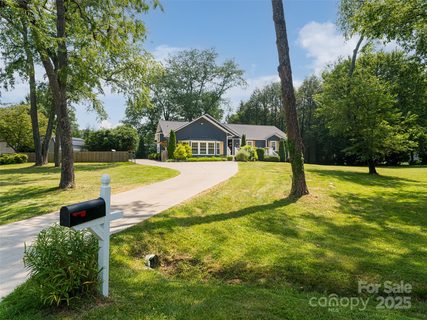 206 Pinner Road sold home in Riverview Acres, Arden, NC
