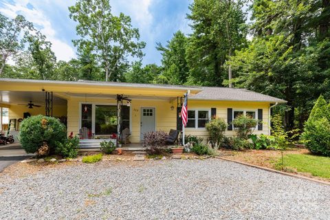 229 Ewart Drive sold home in Hebron Terrace, Hendersonville, NC