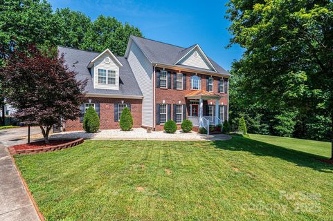 2635 Mahogany Lane sold home in Old River Falls, Hickory, NC