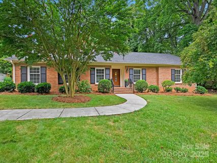 1041 Regency Drive