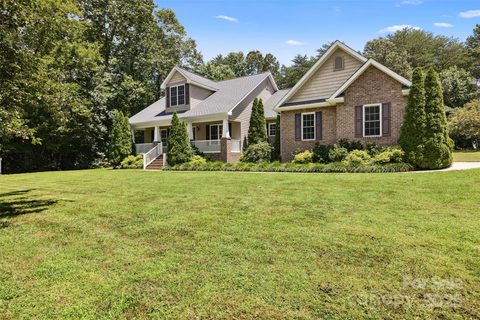 288 Grapevine Circle sold home in Cornerstone, Taylorsville, NC