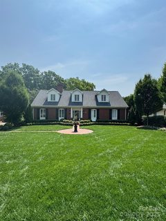 2301 Roswell Avenue