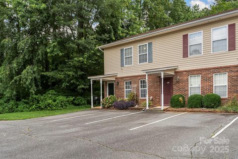 1533 20th Avenue sold home in Huntsmoor, Hickory, NC