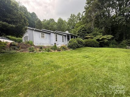 46 High Meadow Lane pending home in Shadow Woods, Waynesville, NC