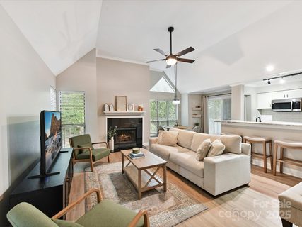 2500 Cranbrook Lane sold condo in The Villages Of Eastover Glen, Charlotte, NC