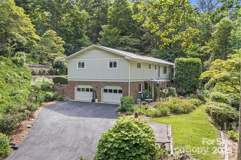 233 Raintree Drive sold home in Tamarac, Hendersonville, NC