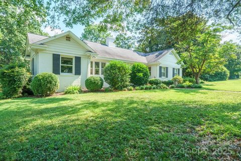 630 4th Avenue sold home in Hillcrest, Hickory, NC