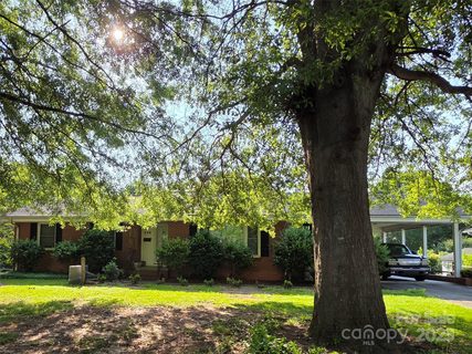 606 Dartmouth Drive sold home in Roland Park, Gastonia, NC