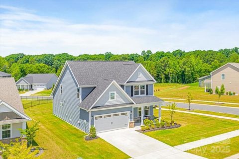 1302 Black Walnut Street sold home in Medlin Forest, Monroe, NC