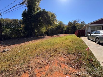 3017 Melita Avenue pending lot in Washington Heights, Charlotte, NC