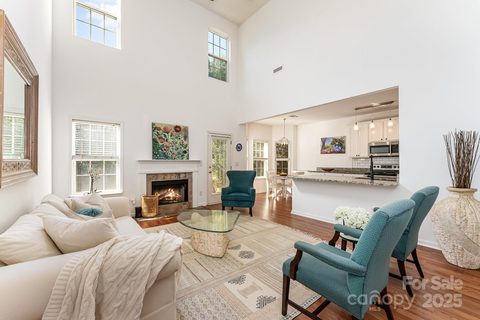 7207 Oakwinds Court