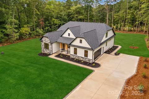 1075 Lake Wright Road sold home in Warrior Golf Club, China Grove, NC