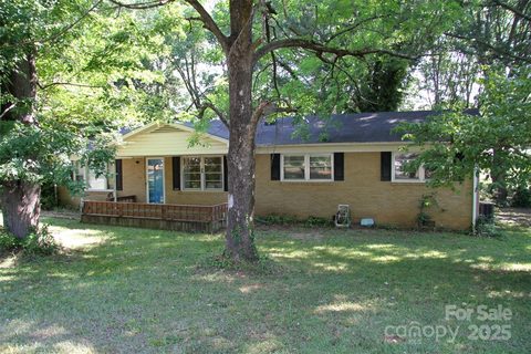 1619 Drywood Circle