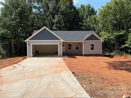 613 3rd Street Place sold home in Augusta Heights, Conover, NC