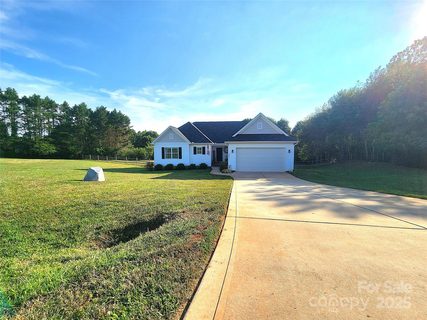 2805 Eagle Drive sold home in Eagle Glen, Lincolnton, NC