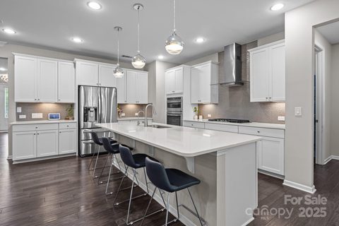9426 Hightower Oak Street sold home in Cobblestone Manor, Huntersville, NC