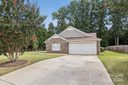 1909 Leesburg Drive sold home in Clover, SC