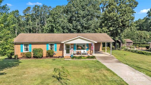 2598 Brookwood Road sold home in Brookwood Acres, Lincolnton, NC