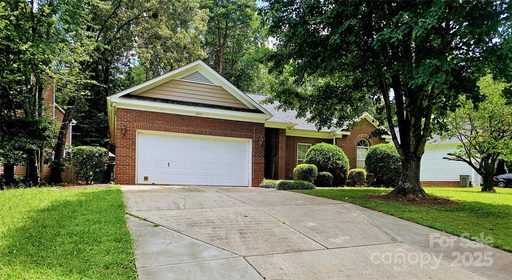5915 Carriage Oaks Drive sold home in Carriage Oaks, Charlotte, NC