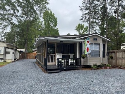 103 Holly Harbor Trail