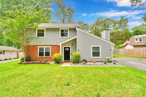 15804 Fairfield Drive sold home in Fairfield Plantation, Matthews, NC