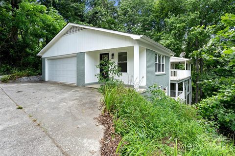 240 Spicewood Lane sold home in Long John Mt Estates, Hendersonville, NC