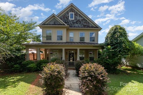 11640 Galashiels Drive sold home in The Oaks At McIlwaine, Huntersville, NC