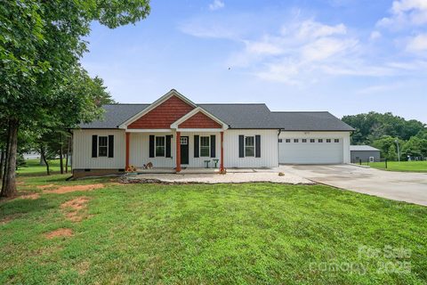 113 Swann Crossing Lane sold home in Swann Crossing, Statesville, NC