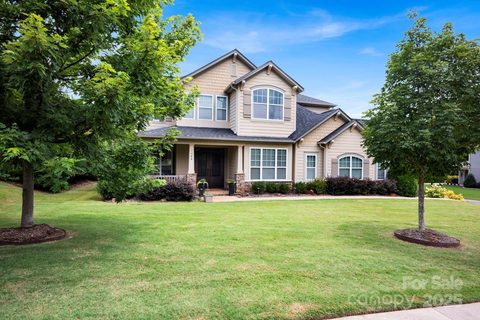 1066 Shelly Woods Drive sold home in Shelly Woods, Fort Mill, SC