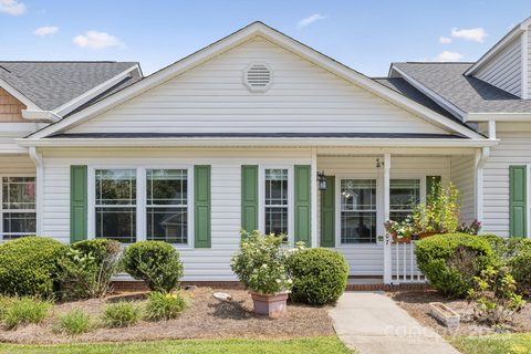 707 Dalebrook Lane sold townhome in Meadow Creek, Rock Hill, SC