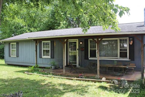 44 Candlelight Circle sold home in Green Acres, Clyde, NC