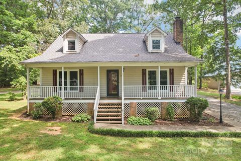 7702 Surry Lane sold home in Country Hills, Indian Trail, NC