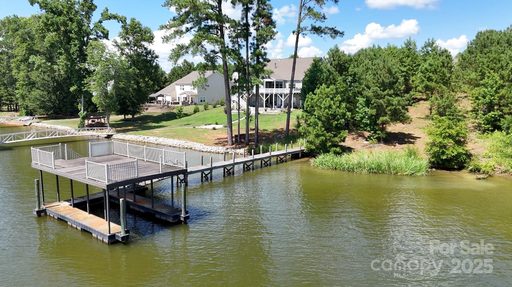 10219 Lakeshore Drive