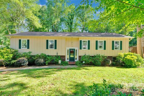 470 17th Avenue Drive sold home in Huntington Downs, Hickory, NC
