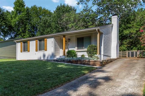 2713 Studley Road sold home in Idlewild South, Charlotte, NC