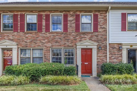 6322 Old Pineville Road sold home in Carriage House, Charlotte, NC
