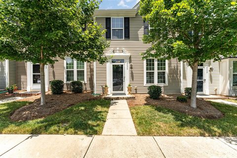 2656 Norman Isle Drive sold townhome in Mariners Pointe At Smithstone, Denver, NC