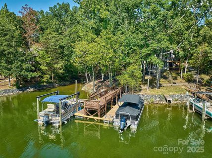 10 Weatherly Way