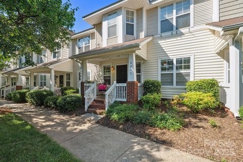 8412 Townley Road sold townhome in Townhomes At Birkdale Village, Huntersville, NC