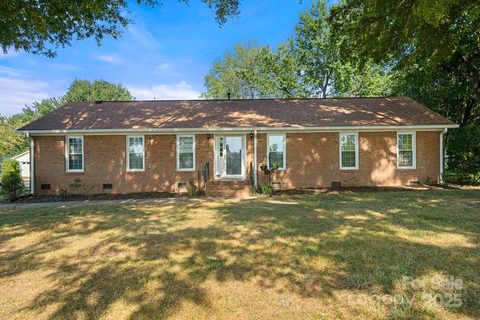 4305 Back Creek Church Road sold home in Rolling Acres, Charlotte, NC
