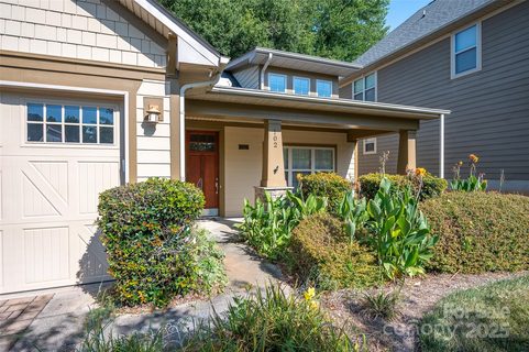 102 Coral Lane pending townhome in Emerald Green, Mooresville, NC
