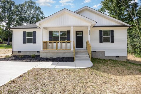 210 Pinecrest Street sold home in Greenleigh, Salisbury, NC